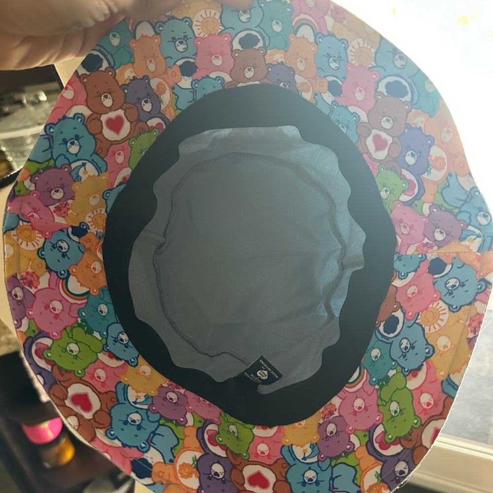 Carebear hat - Picture 3 of 3